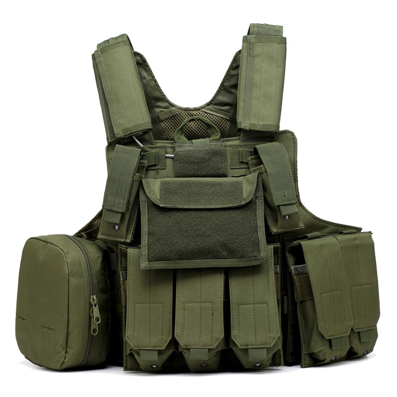 Outdoor camouflage multifunctional tactical vest